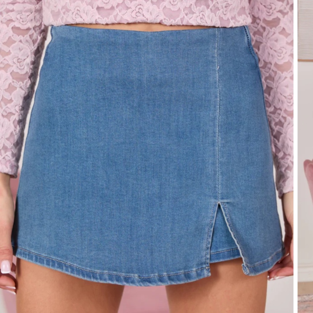 Pink lily “My Favorite Dark Wash Side Slit Denim Skort”